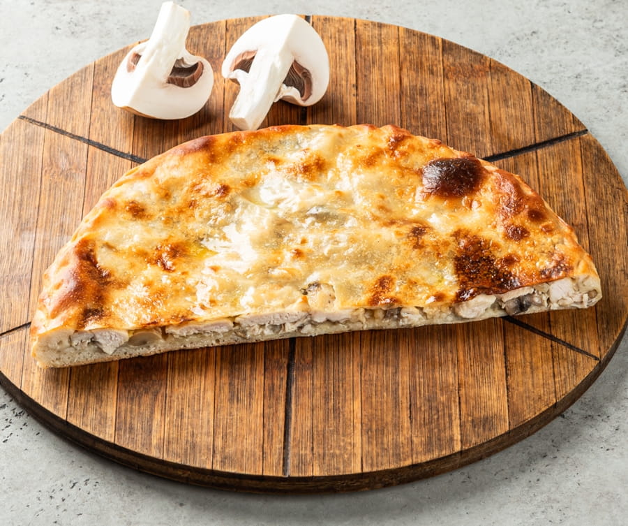 Пирог с курицей и грибами