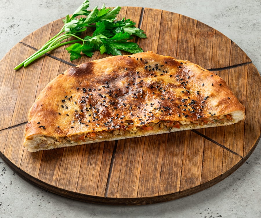 Пирог с мясом и капустой